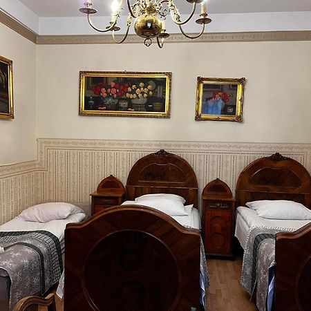 Vavelsky Apartments - Old Town Krakau Buitenkant foto