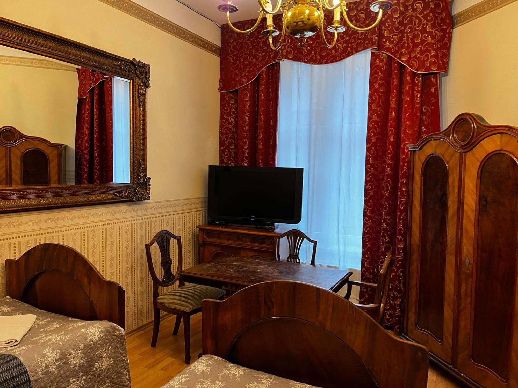 Vavelsky Apartments - Old Town Krakau Buitenkant foto