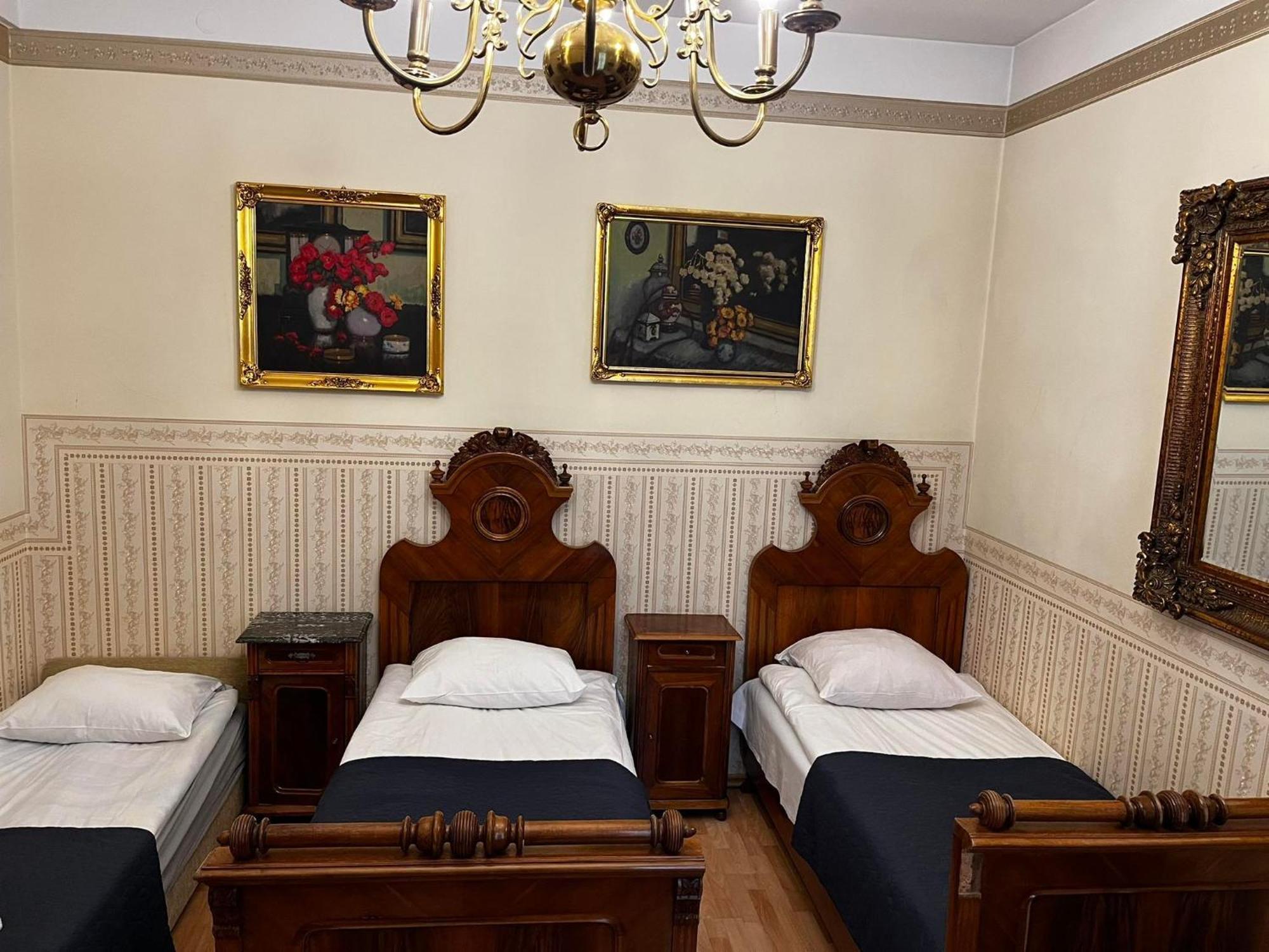 Vavelsky Apartments - Old Town Krakau Buitenkant foto