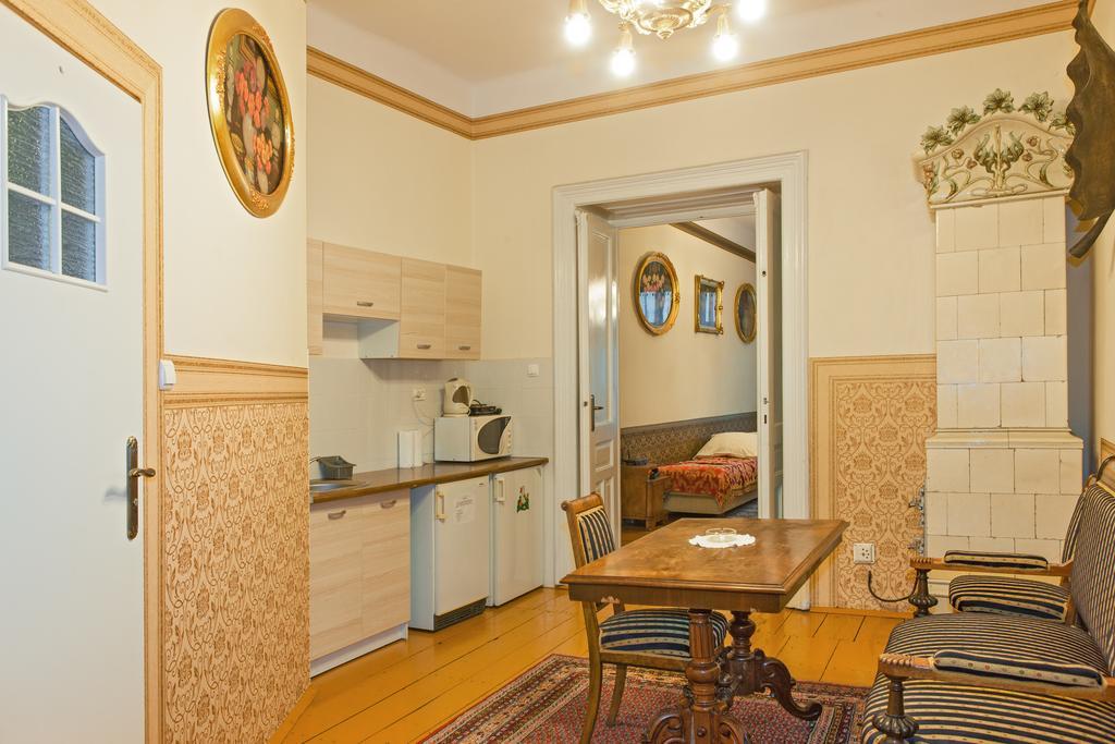 Vavelsky Apartments - Old Town Krakau Buitenkant foto