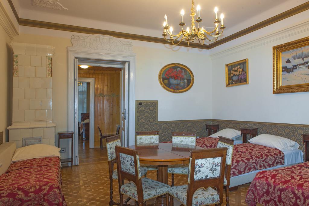 Vavelsky Apartments - Old Town Krakau Buitenkant foto