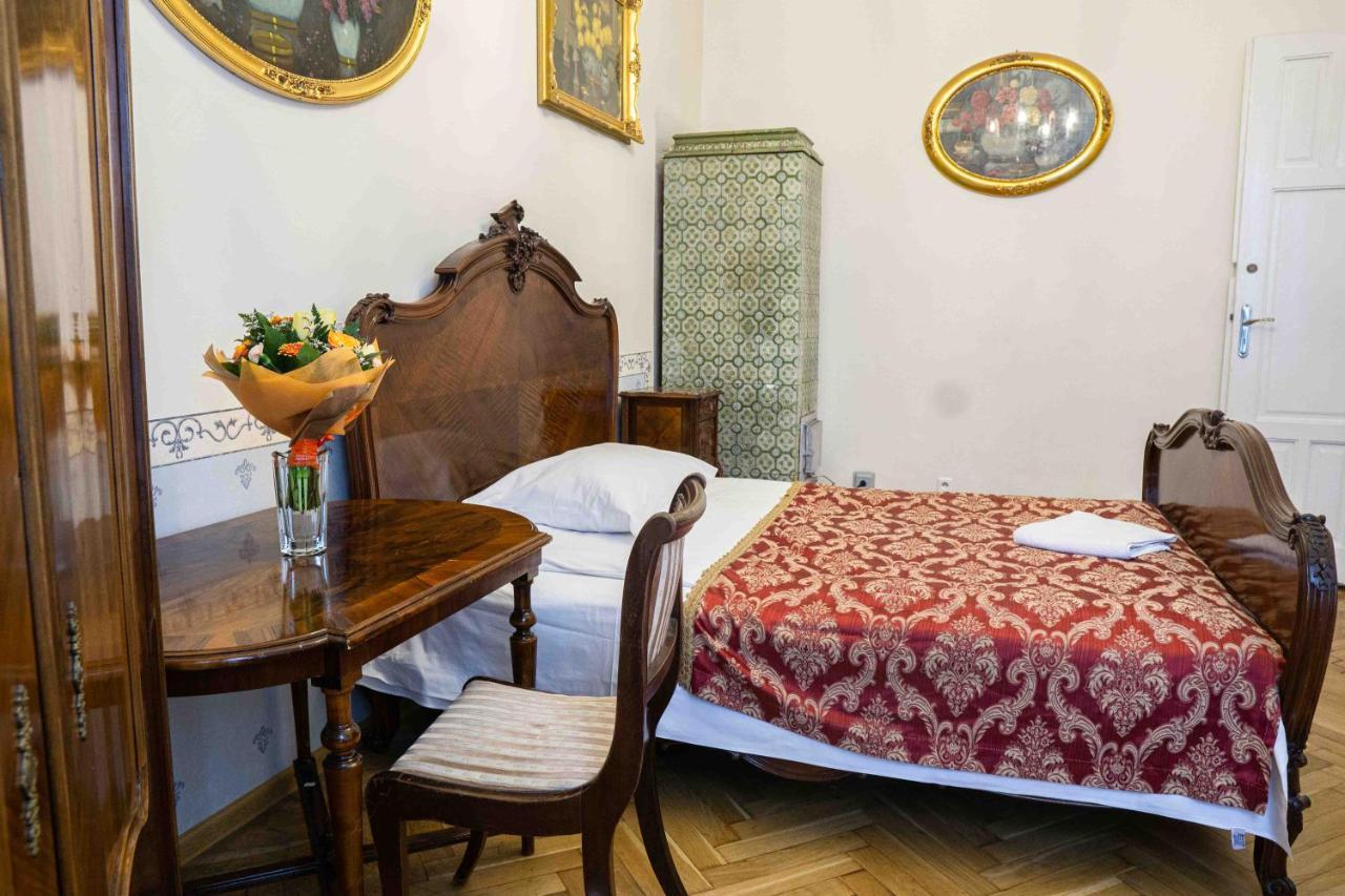 Vavelsky Apartments - Old Town Krakau Buitenkant foto