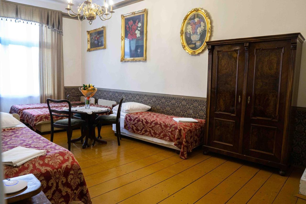 Vavelsky Apartments - Old Town Krakau Buitenkant foto