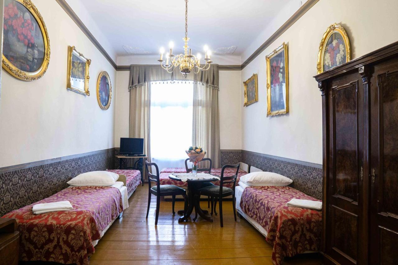 Vavelsky Apartments - Old Town Krakau Buitenkant foto