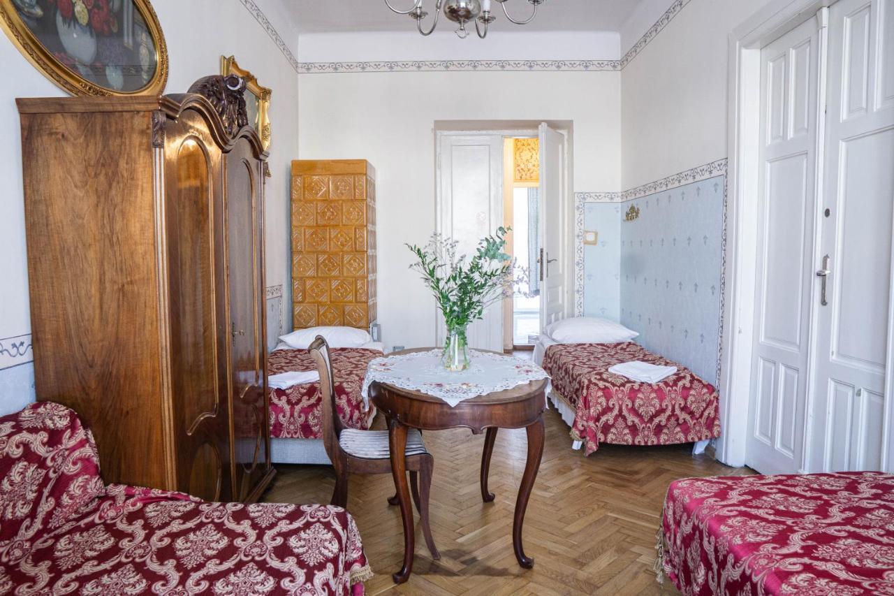 Vavelsky Apartments - Old Town Krakau Buitenkant foto